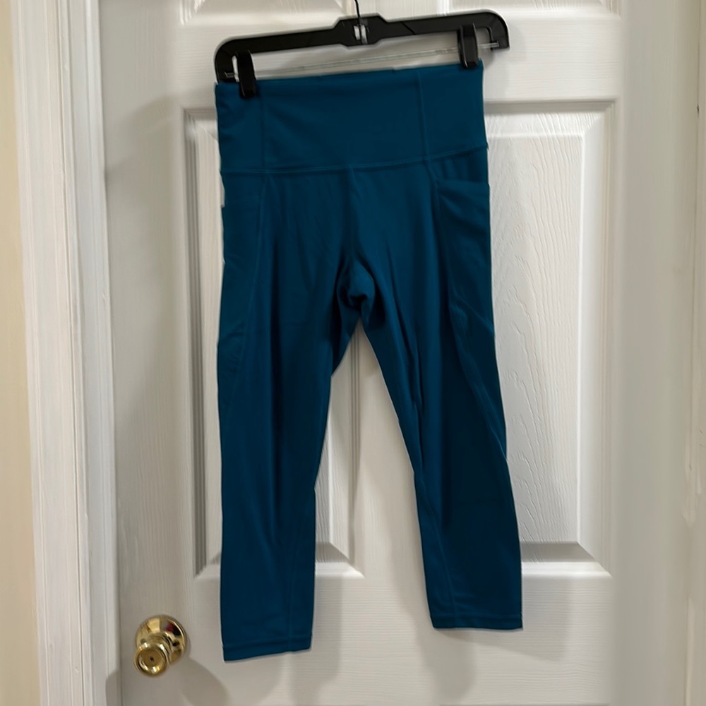 Lightly worn Teal Athleta leggings